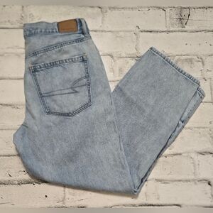 American Eagle Light Wash Mom Jeans High Rise 100% Cotton Womens 8